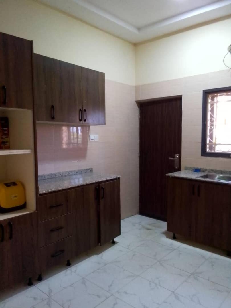Dumeros Abuja Exteriör bild